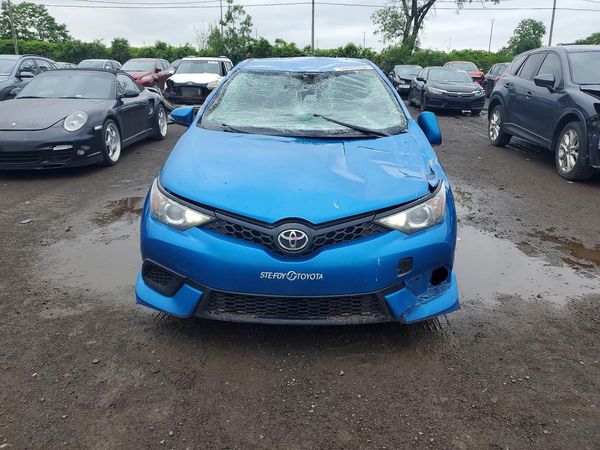 2018 TOYOTA COROLLA