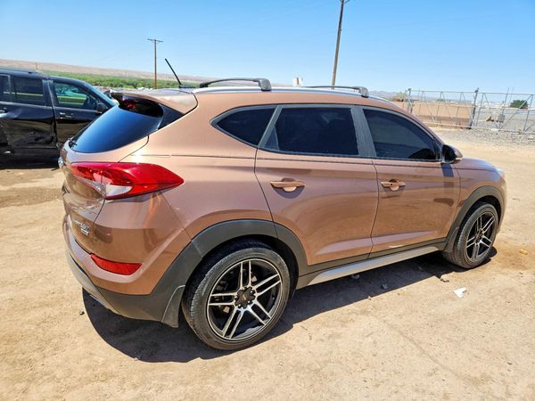 2017 HYUNDAI TUCSON