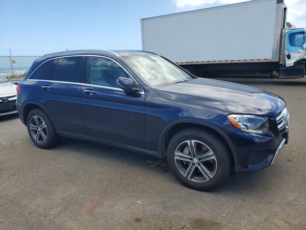 2016 MERCEDES-BENZ GLC