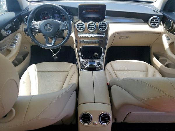 2016 MERCEDES-BENZ GLC