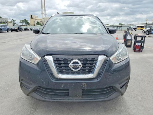 2020 NISSAN KICKS