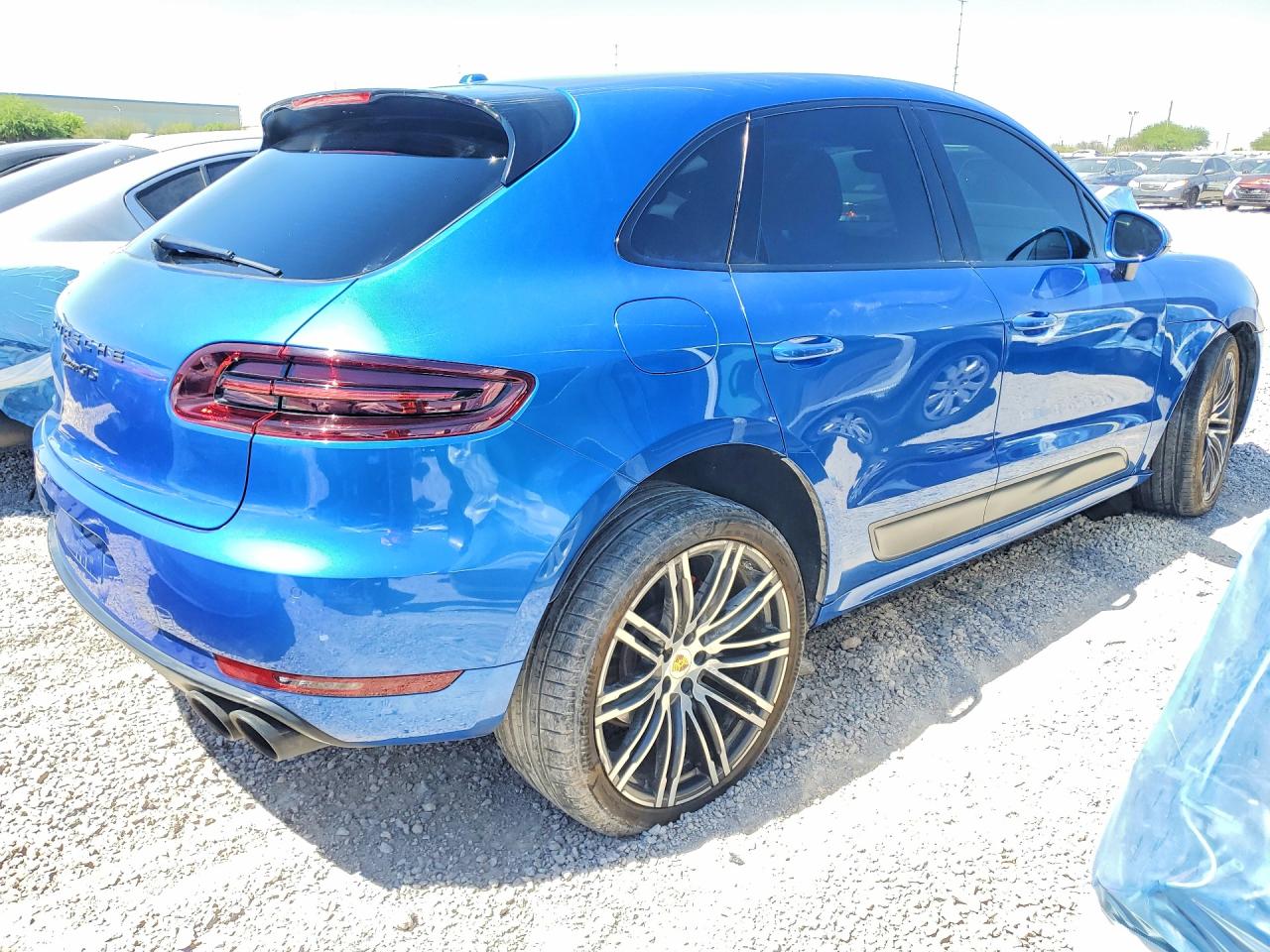 2017 PORSCHE MACAN