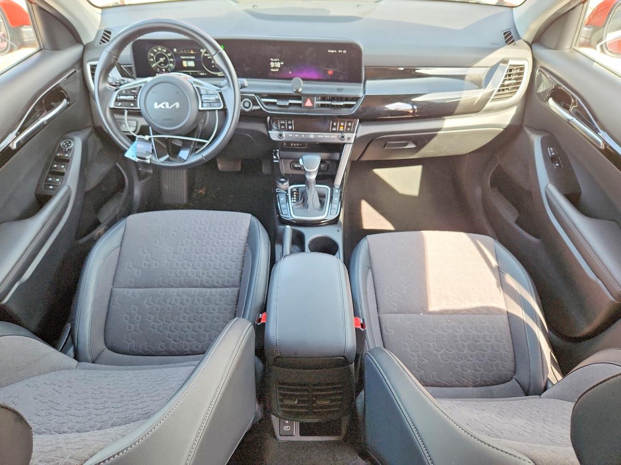 2024 KIA SELTOS S, X-Line