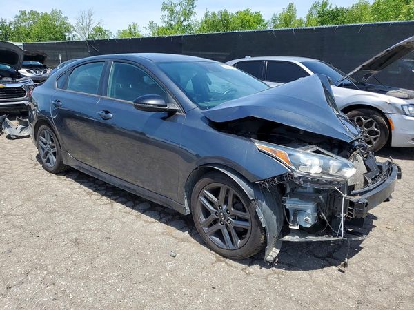 2021 KIA FORTE GT Line