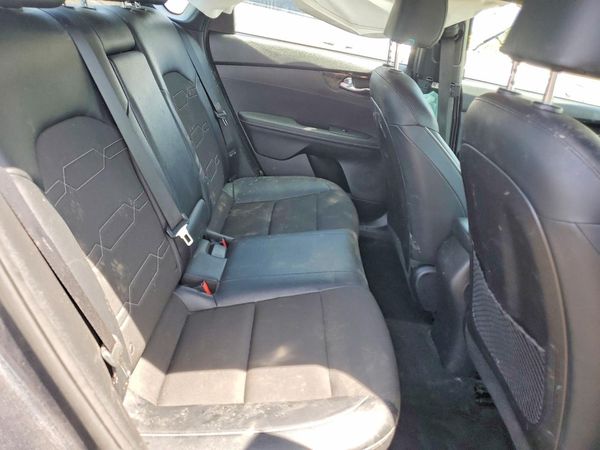 2021 KIA FORTE GT Line