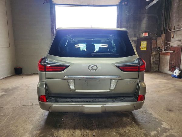 2017 LEXUS LX 570