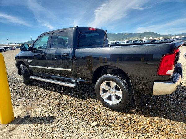 2017 RAM 1500 ST