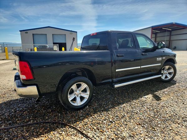 2017 RAM 1500 ST