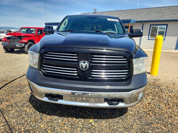2017 RAM 1500 ST