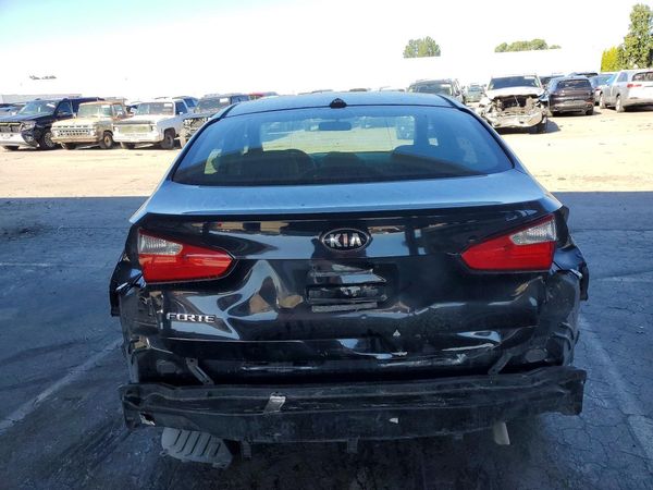 2015 KIA FORTE