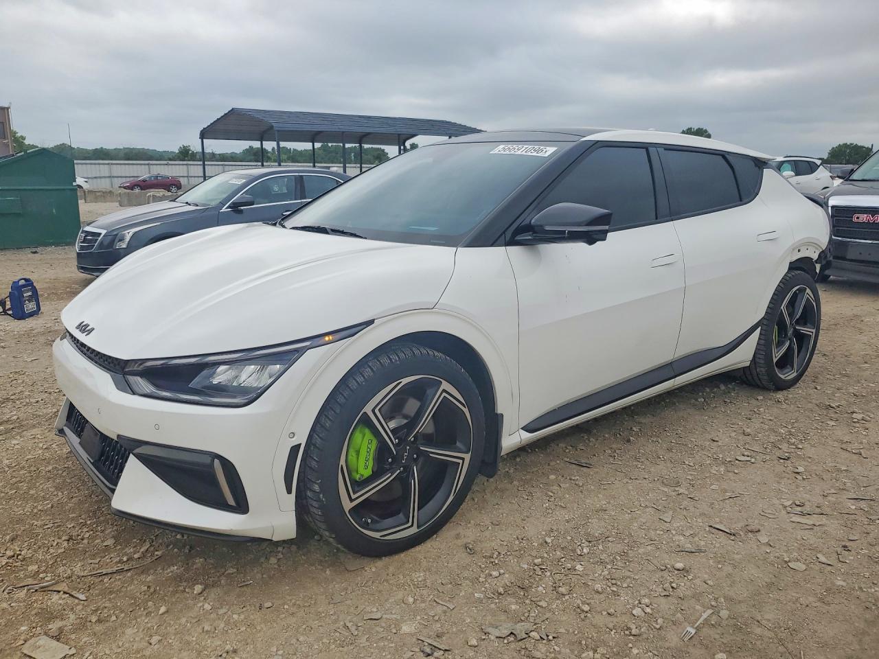 2023 KIA EV6