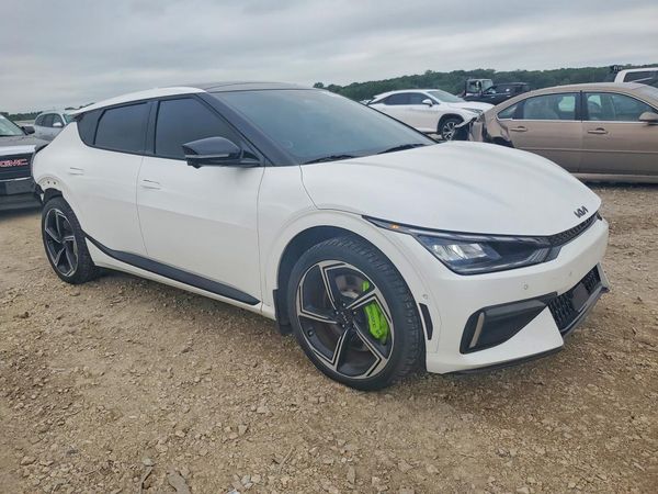 2023 KIA EV6