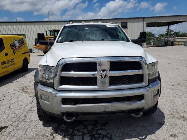 2018 RAM 5500 CREW CAB CHASSIS