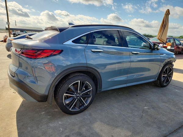 2022 INFINITI QX55 Essential