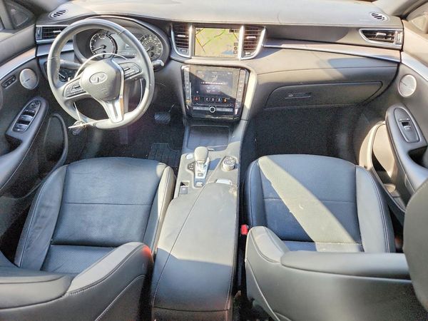 2022 INFINITI QX55 Essential