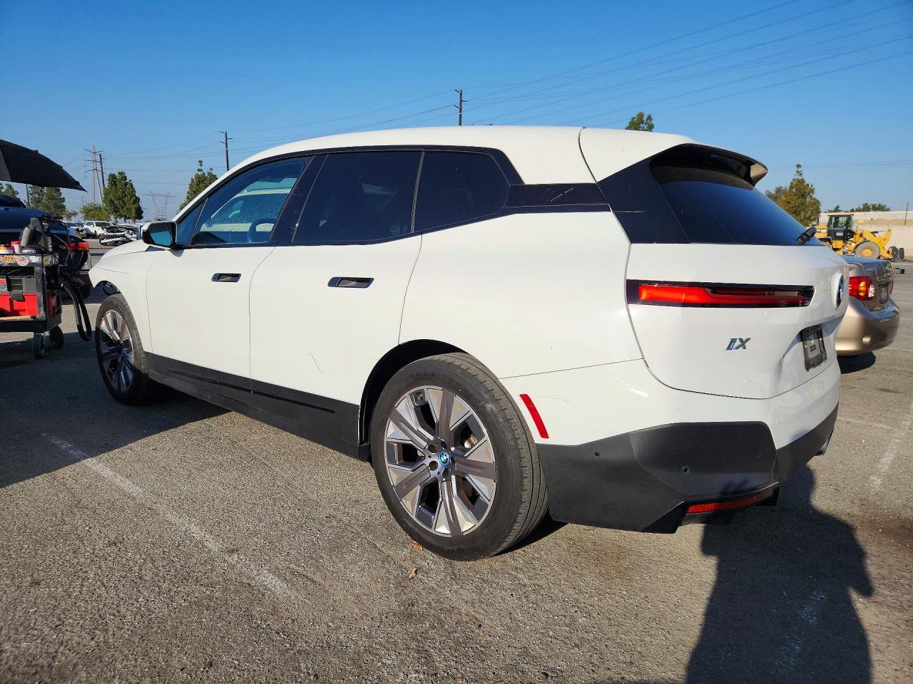 2025 BMW IX xDrive50