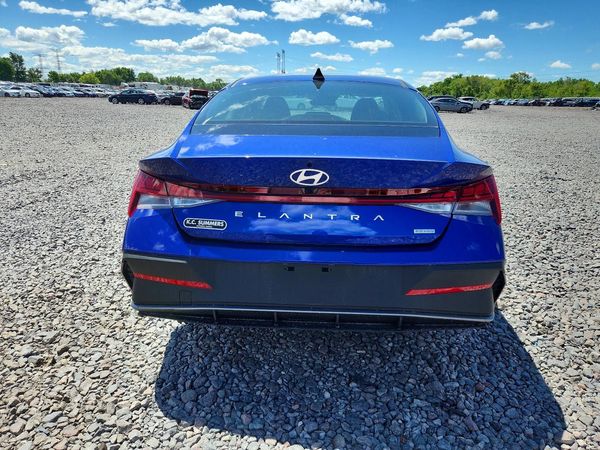 2026 HYUNDAI ELANTRA HYBRID