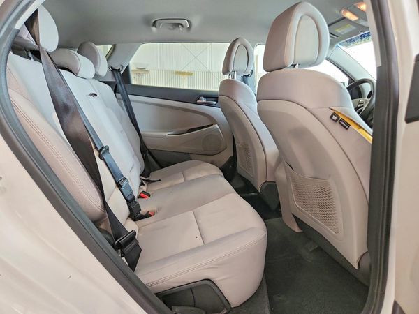 2017 HYUNDAI TUCSON