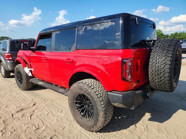 2024 FORD BRONCO Outer Banks