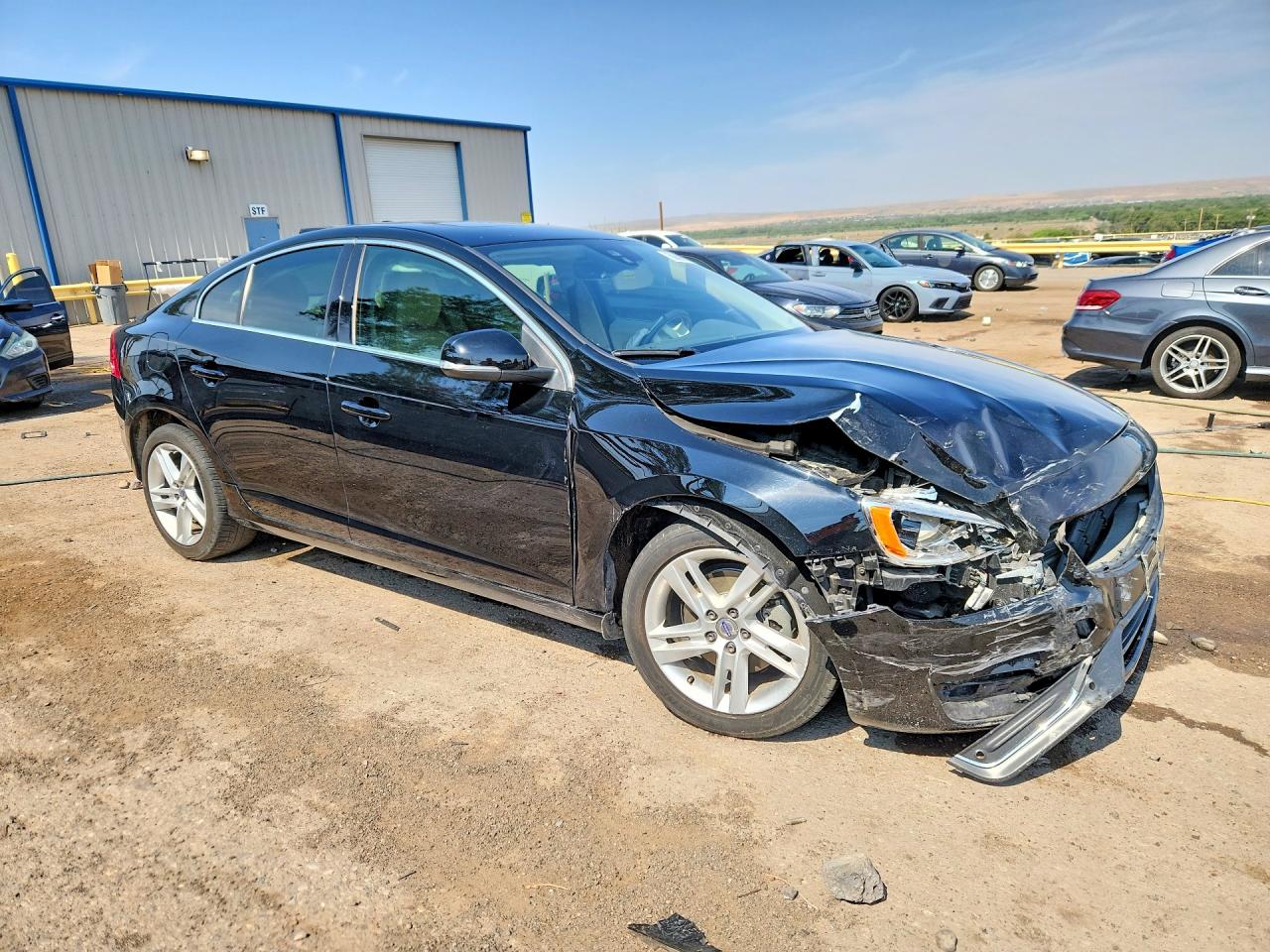2015 VOLVO S60 Premier (non R design)