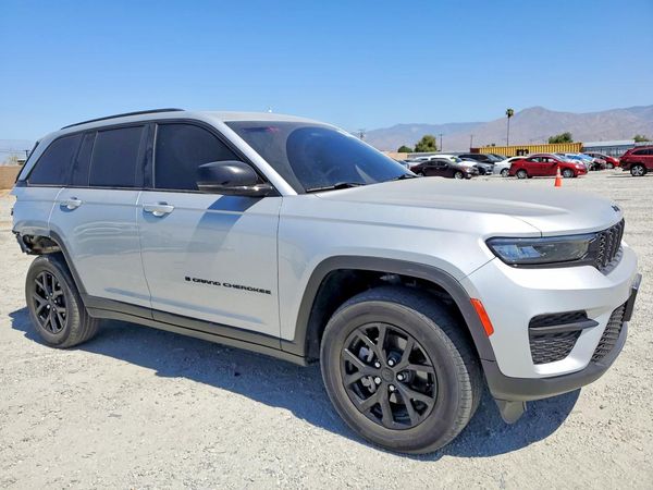 2024 JEEP GRAND CHEROKEE LAREDO 4X4