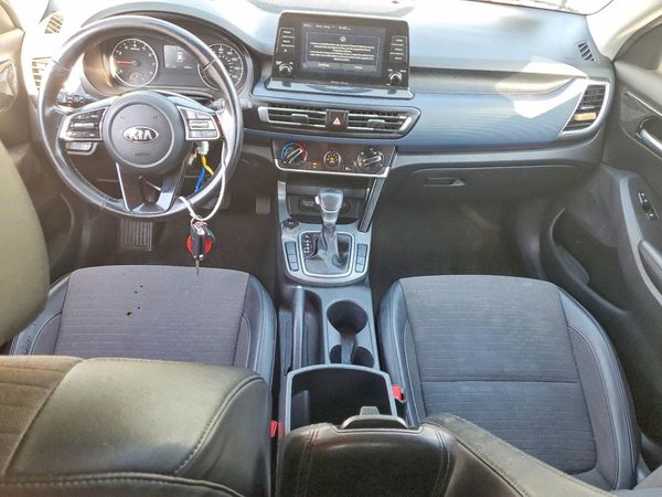 2021 KIA SELTOS S