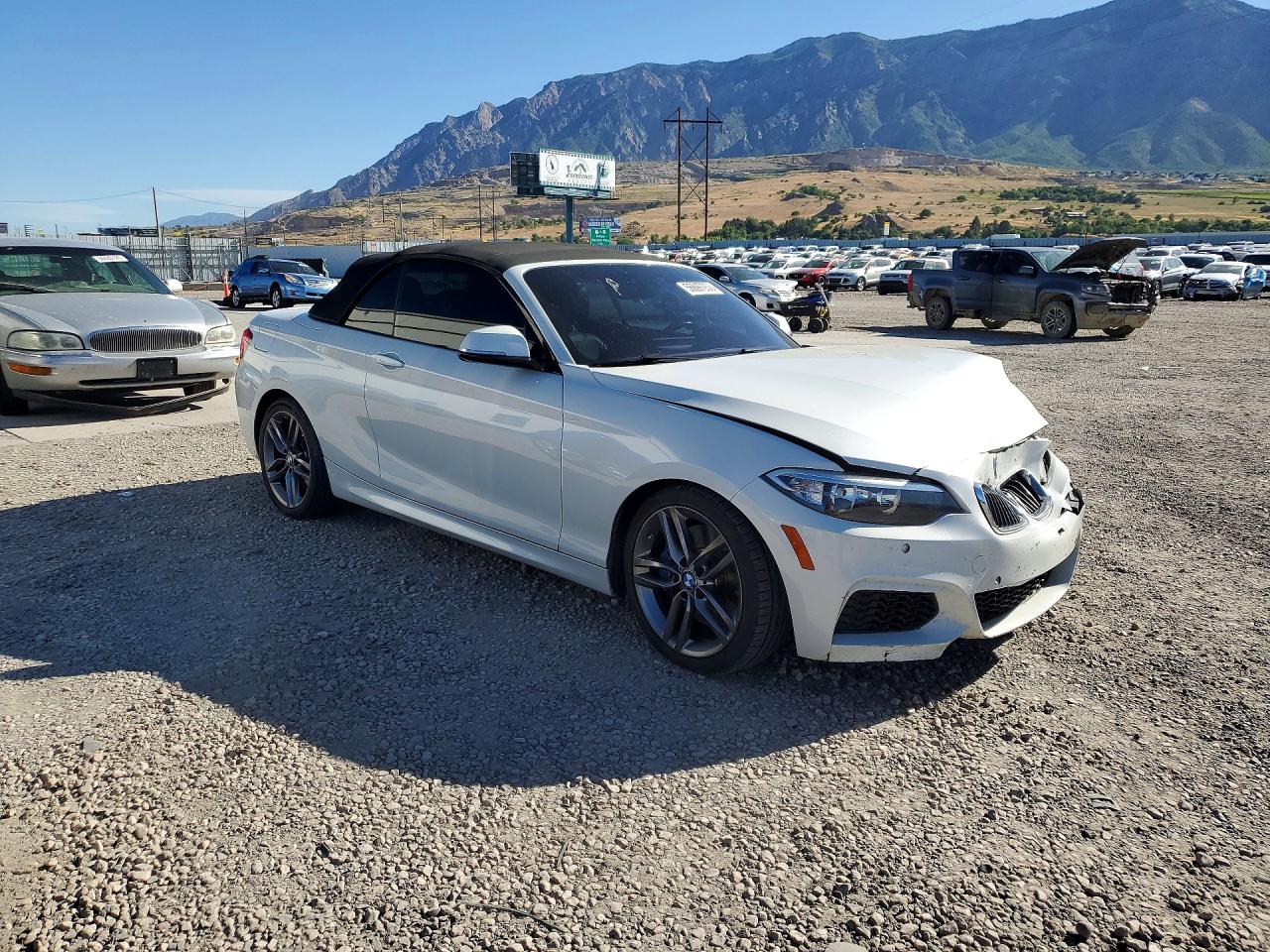 2015 BMW 228