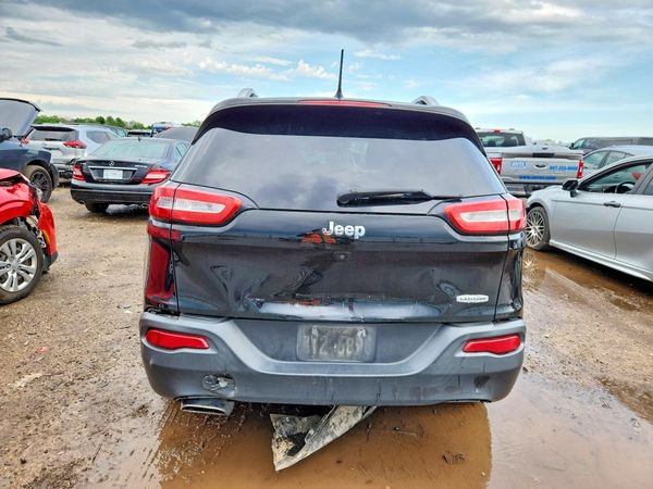 2017 JEEP CHEROKEE LATITUDE FWD