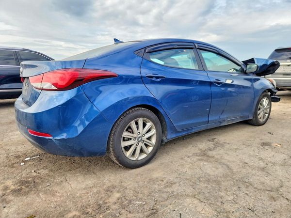 2015 HYUNDAI ELANTRA GLS(Middle)