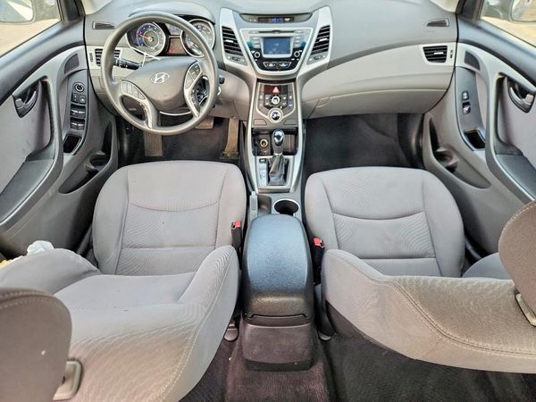 2015 HYUNDAI ELANTRA GLS(Middle)