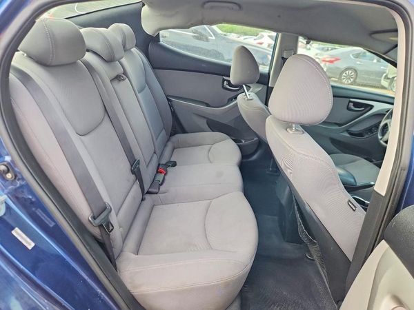 2015 HYUNDAI ELANTRA GLS(Middle)