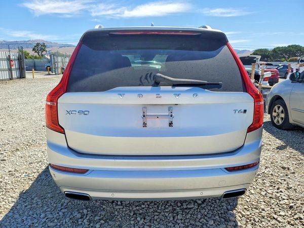 2016 VOLVO XC90 SV42 Momentum