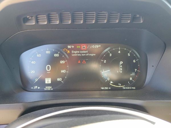 2016 VOLVO XC90 SV42 Momentum