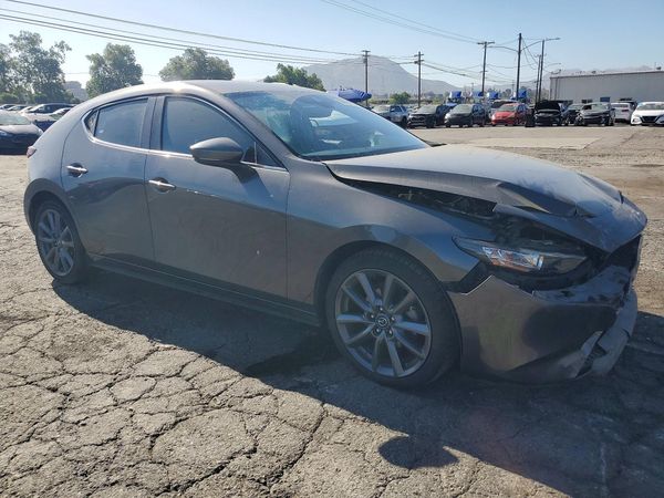 2020 MAZDA 3