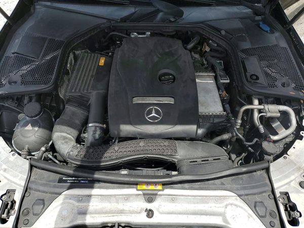 2017 MERCEDES-BENZ C C300