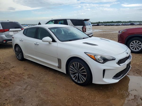 2019 KIA STINGER