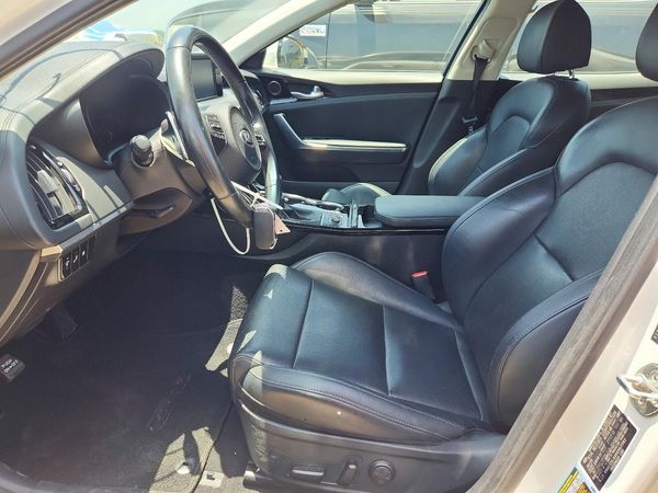 2019 KIA STINGER