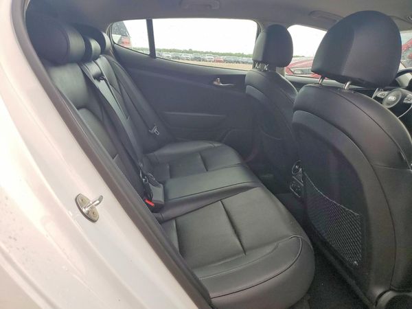 2019 KIA STINGER