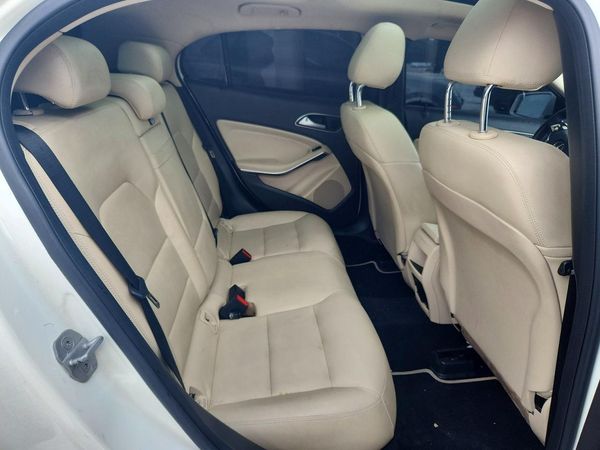 2015 MERCEDES-BENZ GLA GLA250