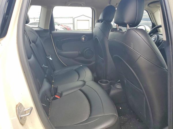 2016 MINI COOPER