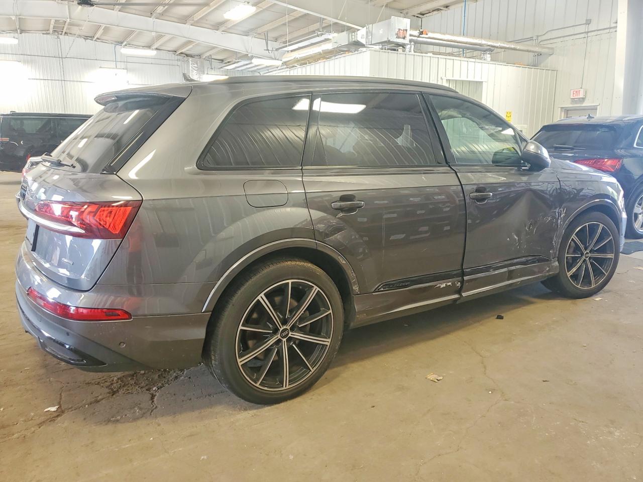 2021 AUDI Q7 quattro Prestige