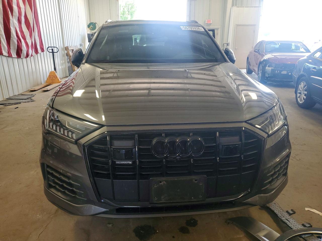 2021 AUDI Q7 quattro Prestige