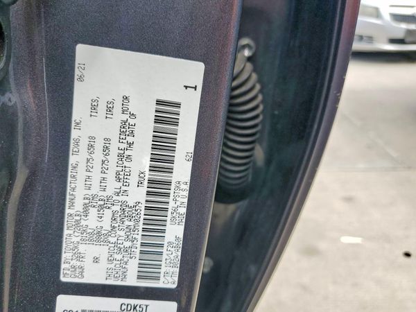 2021 TOYOTA TUNDRA SR5 grade