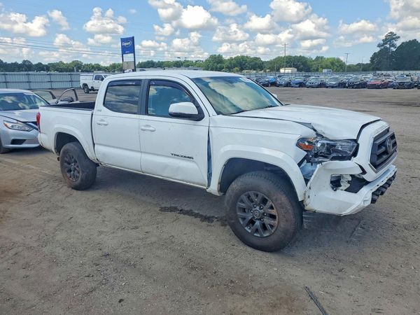 2022 TOYOTA TACOMA SR5