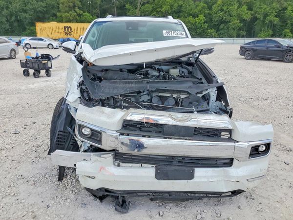 2024 TOYOTA 4RUNNER Limited