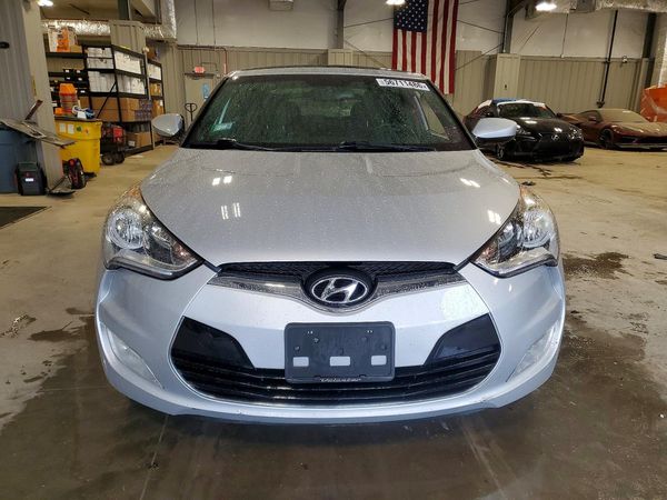 2017 HYUNDAI VELOSTER