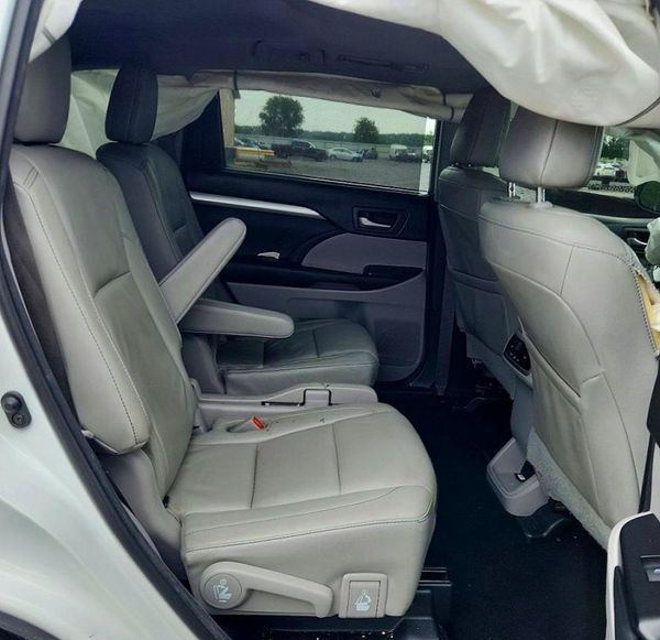 2018 TOYOTA HIGHLANDER SE/XLE