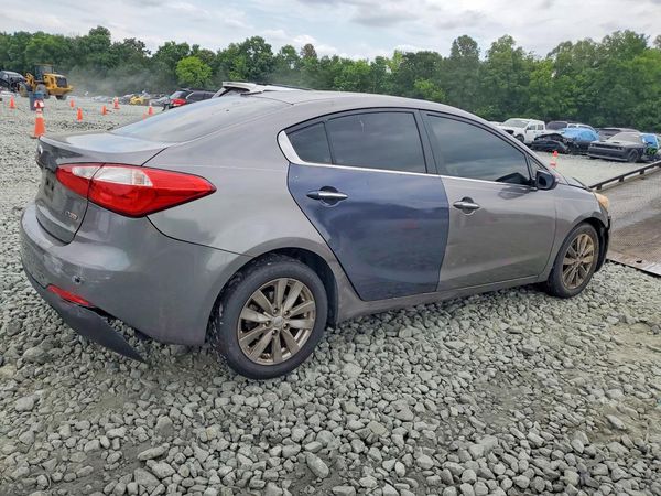 2015 KIA FORTE