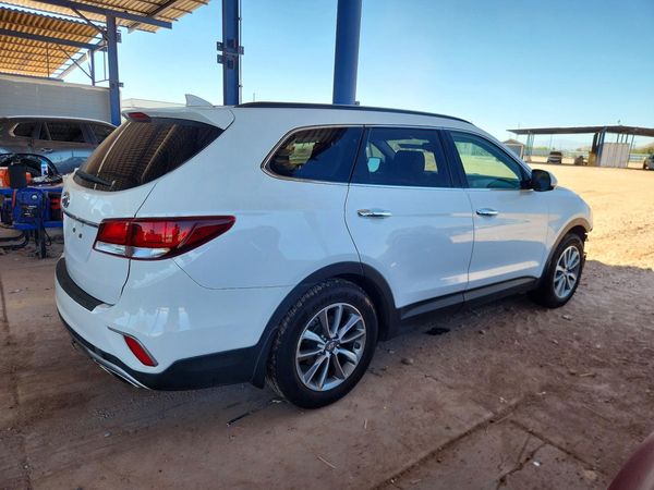 2017 HYUNDAI SANTA FE GI