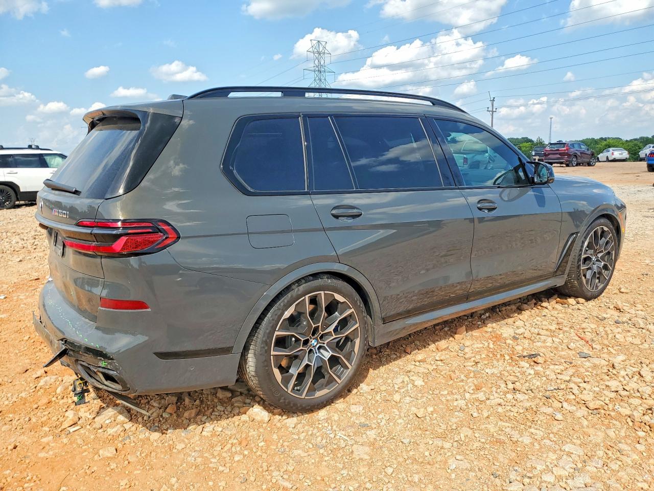 2024 BMW X7 M60i